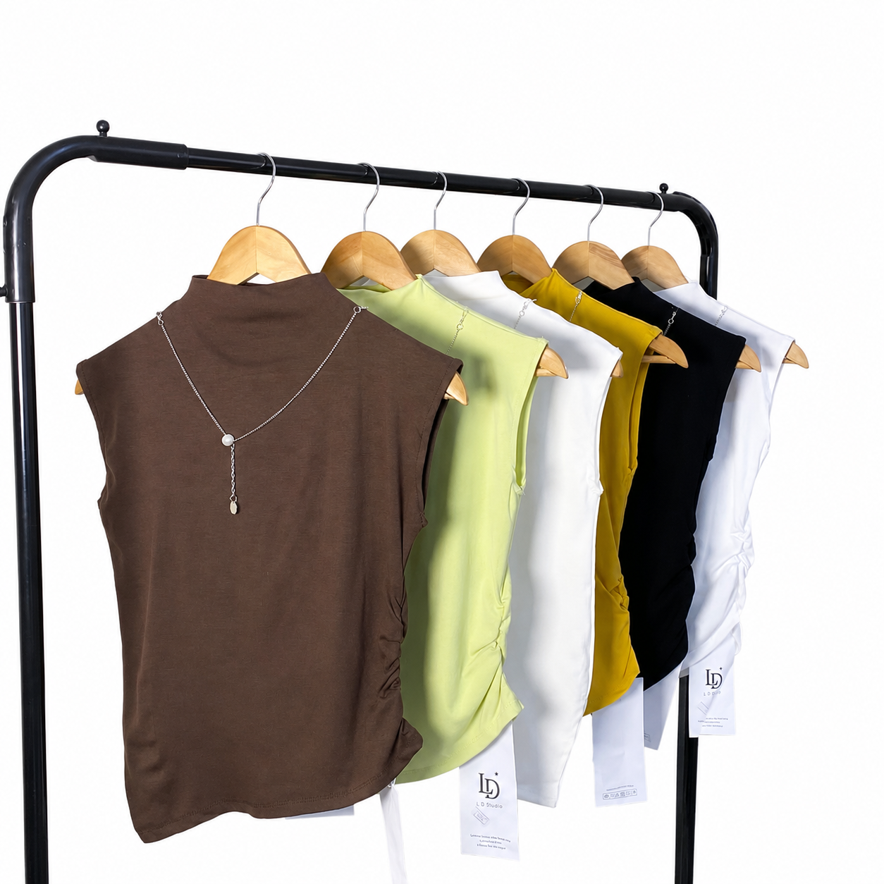 Minimalist sleeveless tops